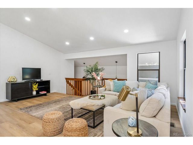 3509 S Rifle St, Aurora, CO 80013