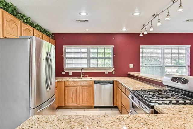 2206 Wimcrest Street, Galveston, TX 77551