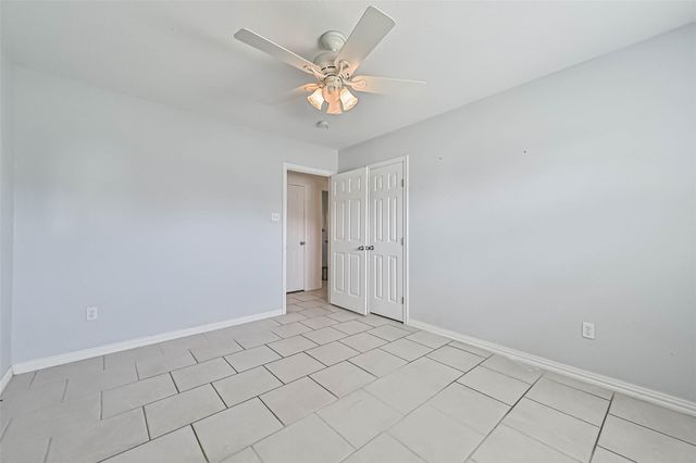 2206 Wimcrest Street, Galveston, TX 77551
