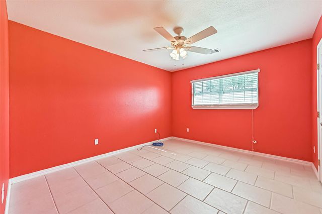 2206 Wimcrest Street, Galveston, TX 77551