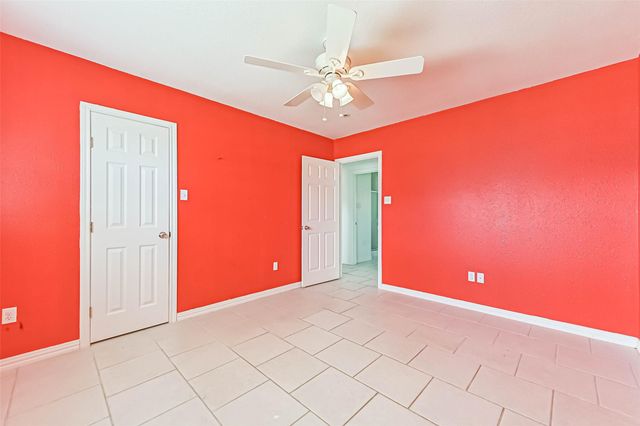 2206 Wimcrest Street, Galveston, TX 77551