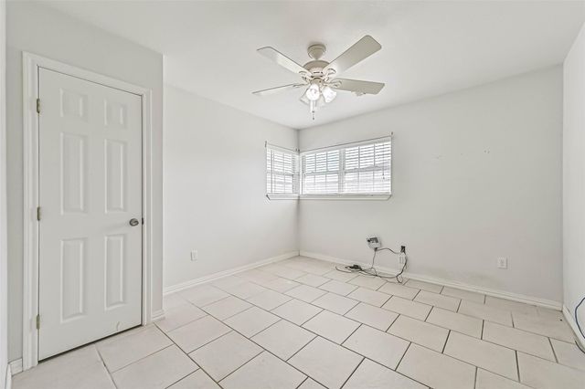 2206 Wimcrest Street, Galveston, TX 77551