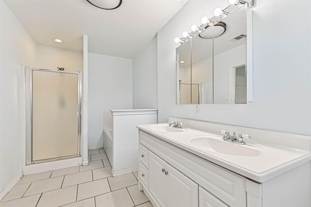 2206 Wimcrest Street, Galveston, TX 77551