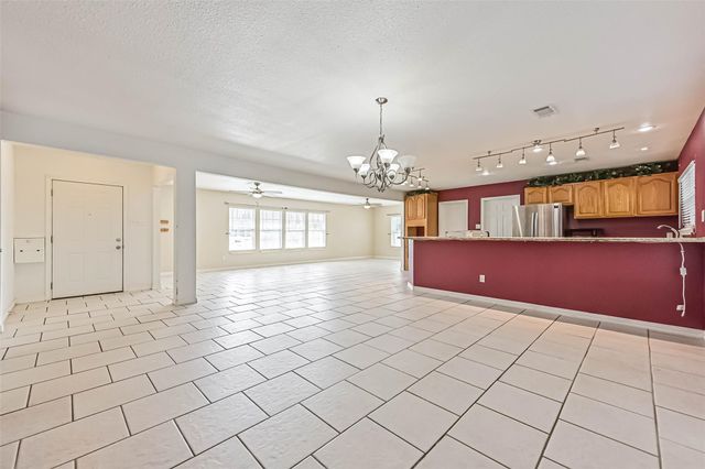 2206 Wimcrest Street, Galveston, TX 77551