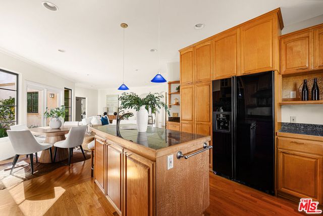 483 Arbramar Avenue, Pacific Palisades, CA 90272