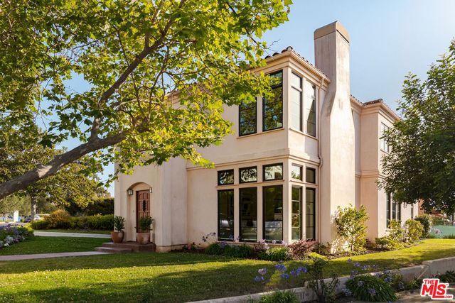 483 Arbramar Avenue, Pacific Palisades, CA 90272