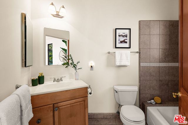 483 Arbramar Avenue, Pacific Palisades, CA 90272