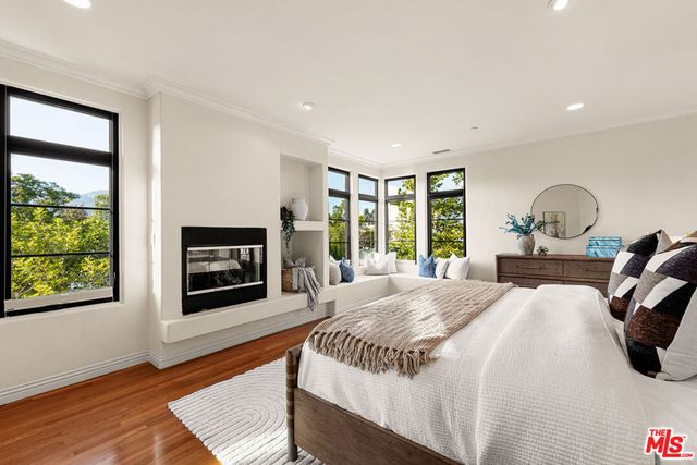 483 Arbramar Avenue, Pacific Palisades, CA 90272