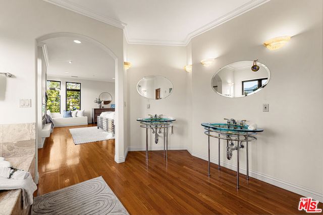 483 Arbramar Avenue, Pacific Palisades, CA 90272