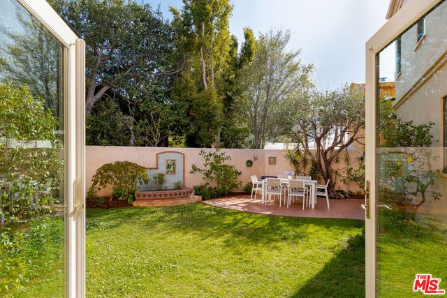 483 Arbramar Avenue, Pacific Palisades, CA 90272
