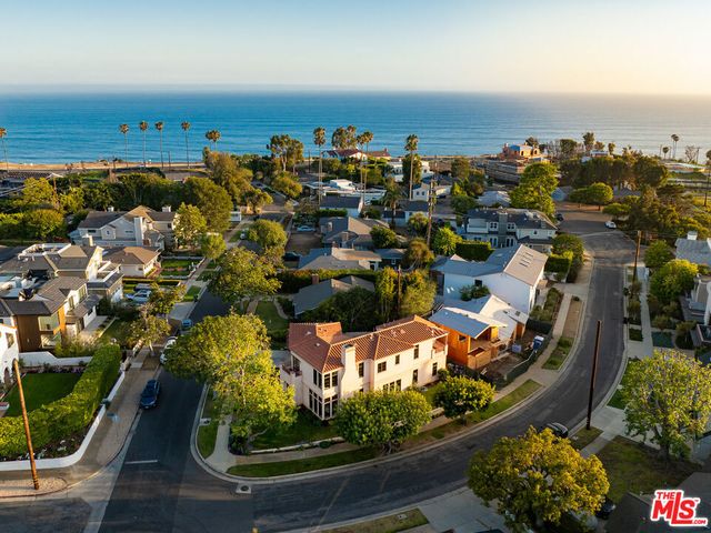 483 Arbramar Avenue, Pacific Palisades, CA 90272