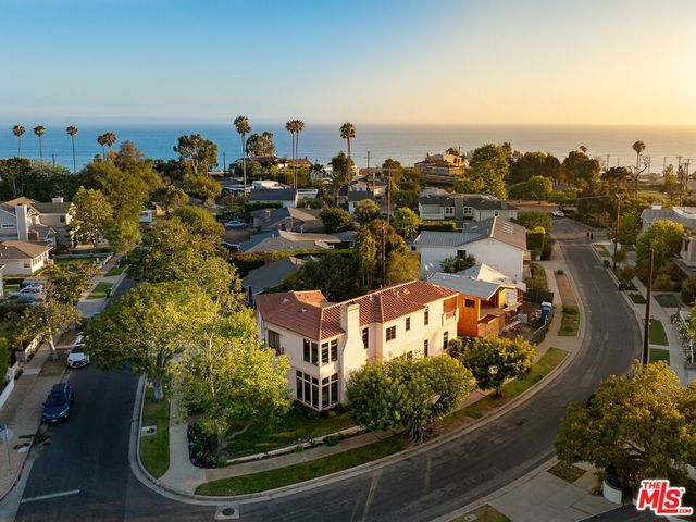 483 Arbramar Avenue, Pacific Palisades, CA 90272