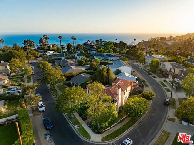 483 Arbramar Avenue, Pacific Palisades, CA 90272
