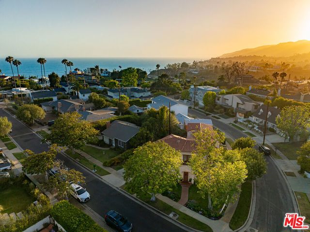 483 Arbramar Avenue, Pacific Palisades, CA 90272