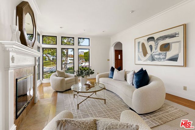 483 Arbramar Avenue, Pacific Palisades, CA 90272