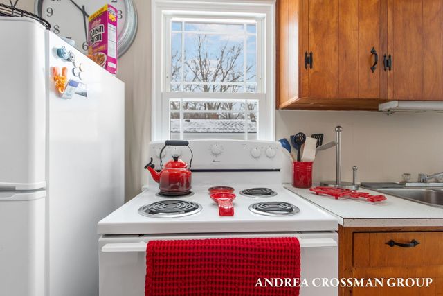 658 Allegan Street, Saugatuck, MI 49453