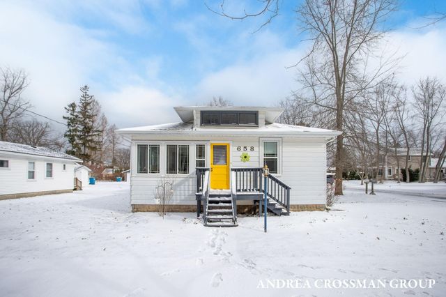 658 Allegan Street, Saugatuck, MI 49453