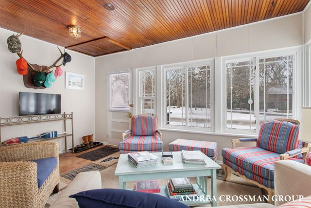 658 Allegan Street, Saugatuck, MI 49453