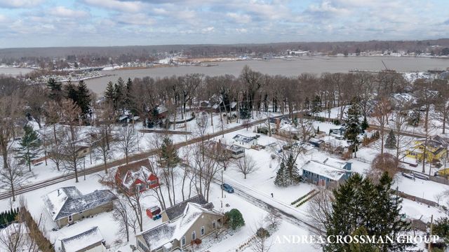 658 Allegan Street, Saugatuck, MI 49453