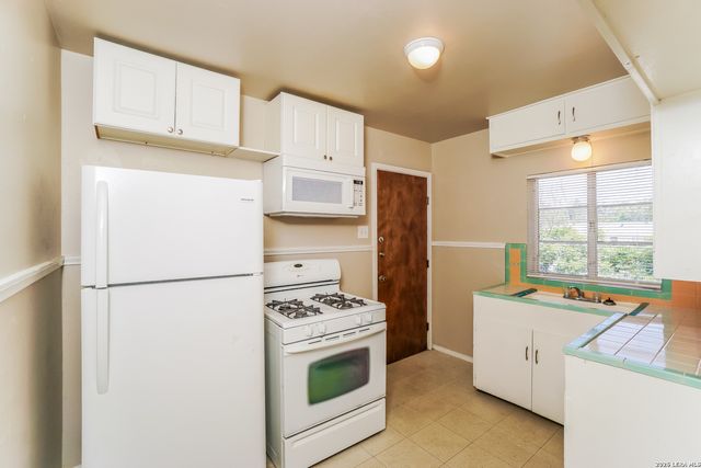 235 Natalen Ave Apt 1, San Antonio, TX 78209