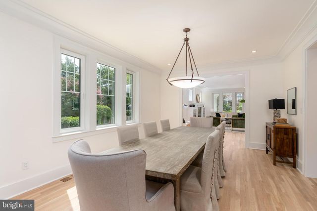 3903 LEGATION ST NW, Washington, DC 20015