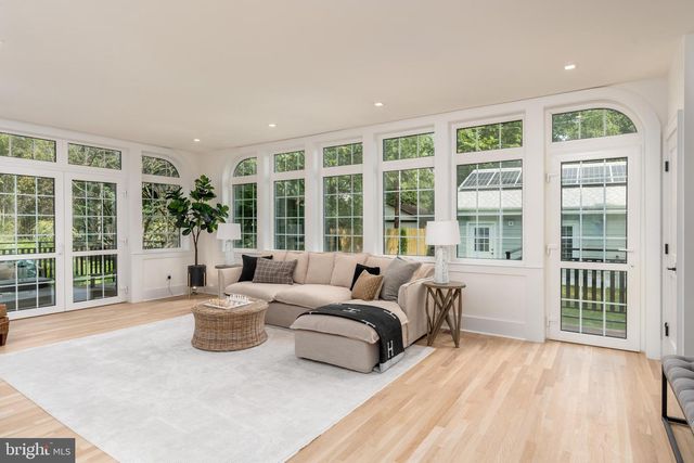 3903 LEGATION ST NW, Washington, DC 20015