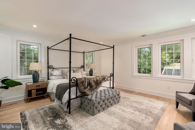 3903 LEGATION ST NW, Washington, DC 20015