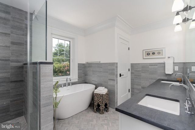 3903 LEGATION ST NW, Washington, DC 20015