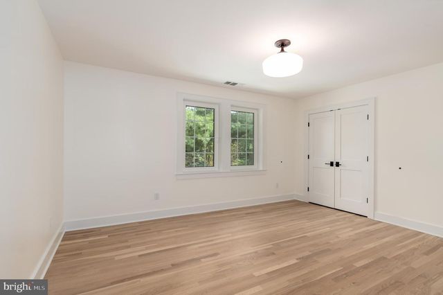3903 LEGATION ST NW, Washington, DC 20015