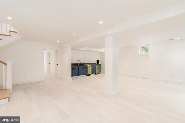 3903 LEGATION ST NW, Washington, DC 20015