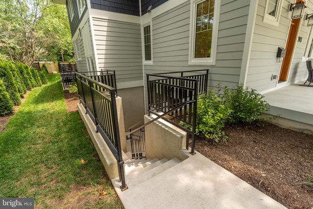 3903 LEGATION ST NW, Washington, DC 20015