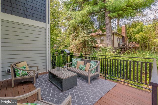 3903 LEGATION ST NW, Washington, DC 20015