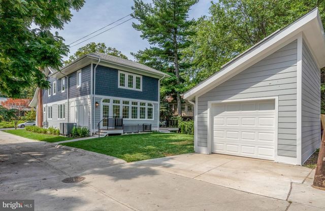 3903 LEGATION ST NW, Washington, DC 20015