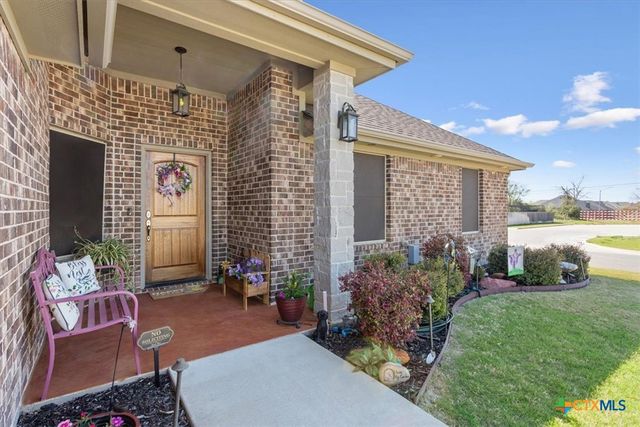 2611 Emerald Dove Drive, Temple, TX 76502