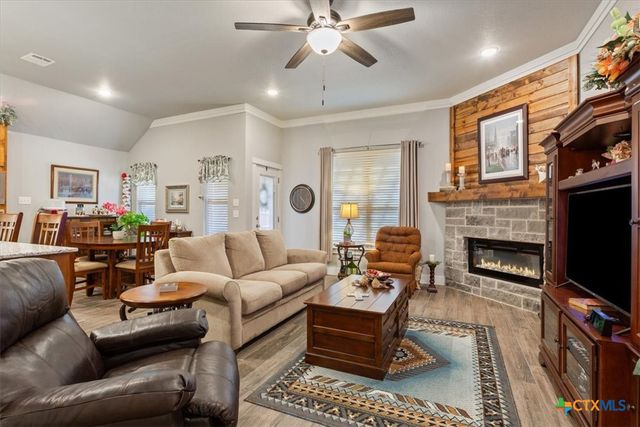 2611 Emerald Dove Drive, Temple, TX 76502