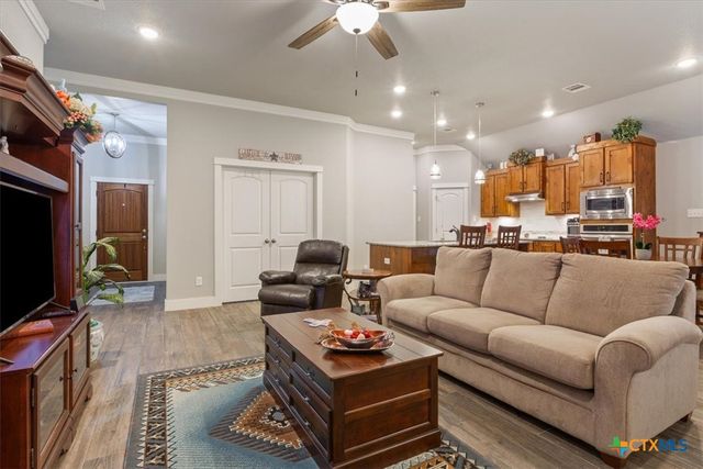 2611 Emerald Dove Drive, Temple, TX 76502