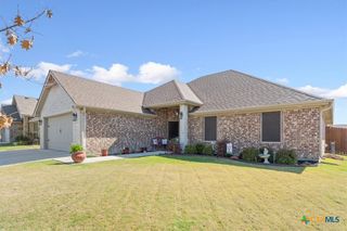 2611 Emerald Dove Drive, Temple, TX 76502