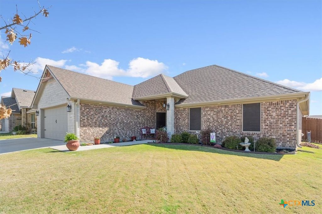 2611 Emerald Dove Drive, Temple, TX 76502
