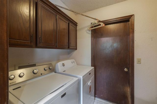 7400 Walnut Creek Drive, Oklahoma City, OK 73142