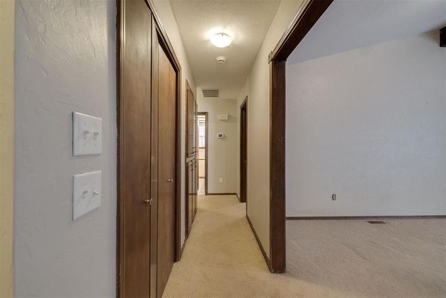7400 Walnut Creek Drive, Oklahoma City, OK 73142