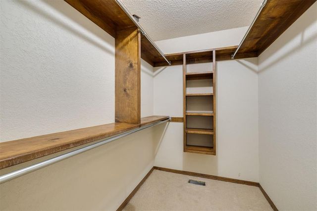 7400 Walnut Creek Drive, Oklahoma City, OK 73142