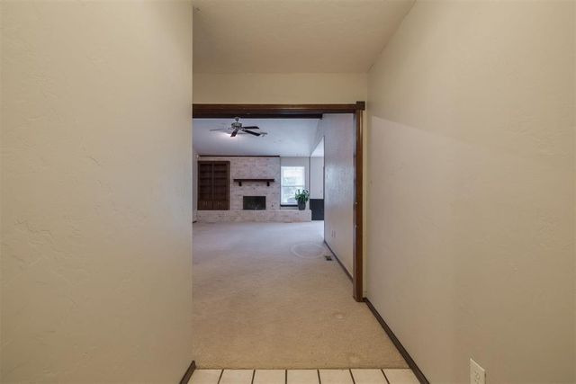 7400 Walnut Creek Drive, Oklahoma City, OK 73142