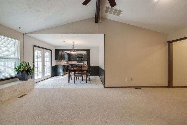 7400 Walnut Creek Drive, Oklahoma City, OK 73142