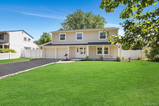 3 Barkley Lane, Nesconset, NY 11767