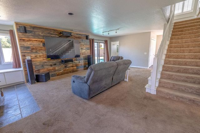 2760 Brooks Ct, Turlock, CA 95382