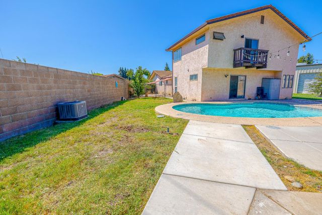 2760 Brooks Ct, Turlock, CA 95382