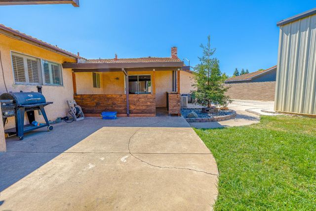 2760 Brooks Ct, Turlock, CA 95382