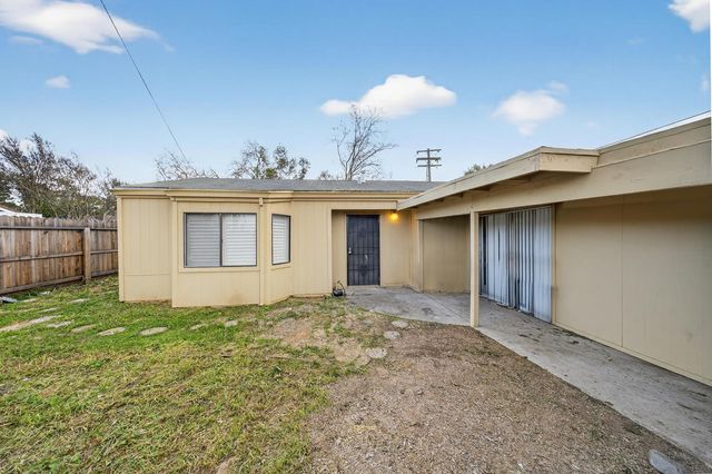 3932 whitney Ave, Sacramento, CA 95821