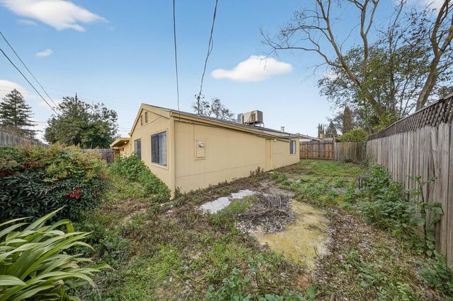 3932 whitney Ave, Sacramento, CA 95821