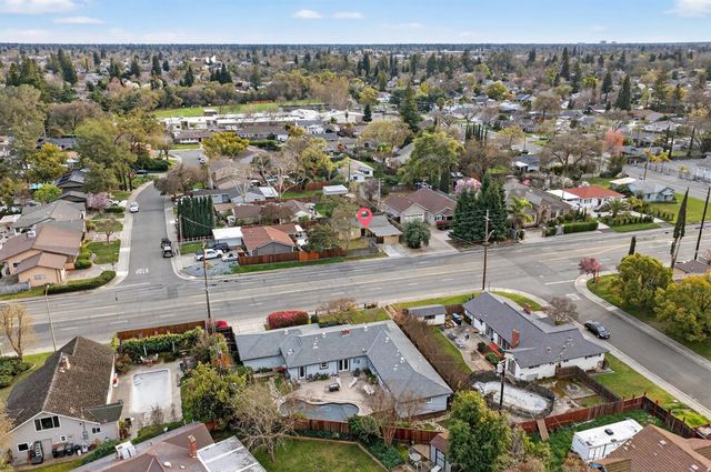 3932 whitney Ave, Sacramento, CA 95821